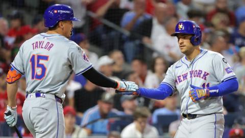 New York Mets celebrate lead over Philadelphia Phillies