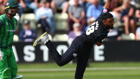 Usama Mir took five wickets at an economy rate of 5.60 in his first three winning T20 appearances for Worcestershire