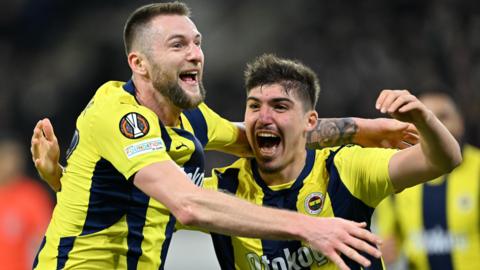 Fenerhahce celebrate against Anderlecht