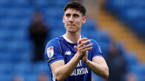 Callum O'Dowda applauds Cardiff City's fans