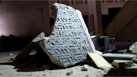 Damaged artefact in Mosul Museum