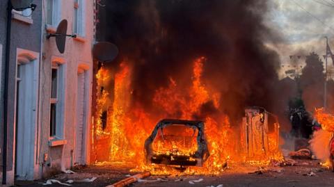 Vehicles set on fire in Belfast