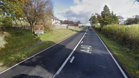 A40 Derwen-fawr