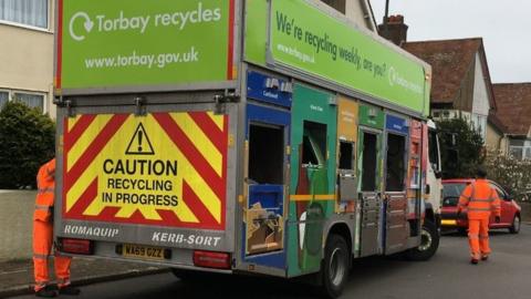 Recycling collection lorry in Torquay