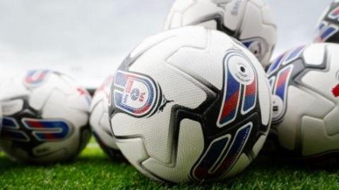 EFL match balls