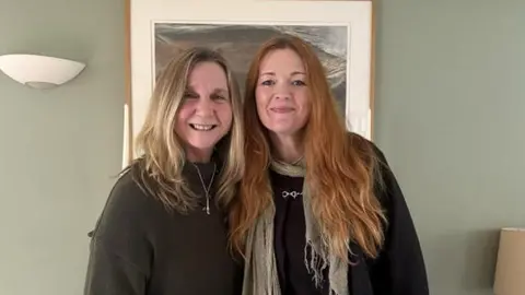 Sian James a Manon Steffan Ros