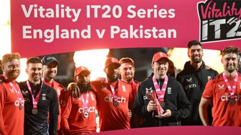 England celebrate winning the T20 series