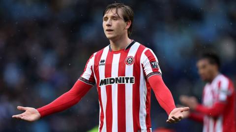 Sheffield United midfielder Sydie Peck