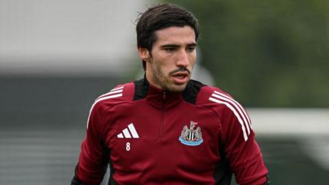 Sandro Tonali at Newcastle training