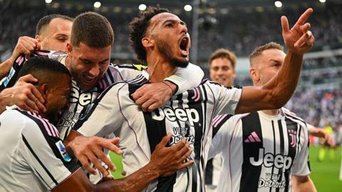 Lloyd Kelly celebrates after scoring for Juventus against Inter Milan at Allianz Stadium on September 13, 2025