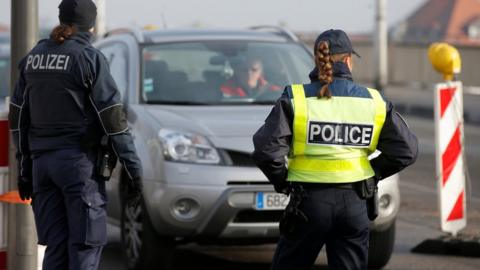 Franco-German security check, 22 Dec 16, in Strasbourg, eastern France