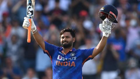 Rishabh Pant celebrates his century