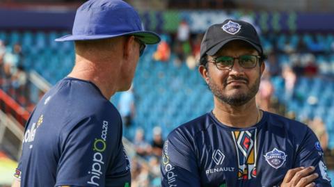Shaun Pollock and Sourav Ganguly