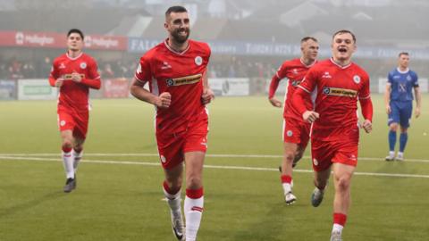 Joe Gormley celebrates goal