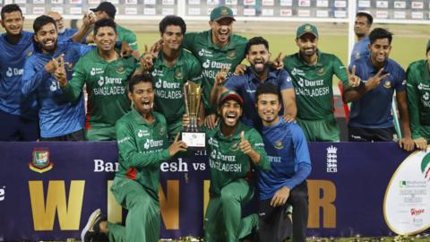 Bangladesh with the Twenty20 series trophy