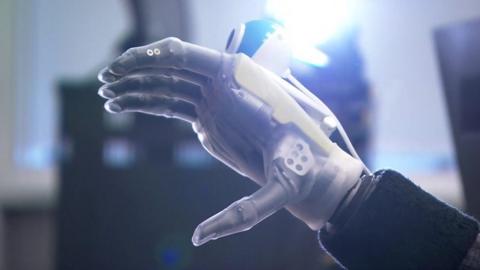 A bionic hand