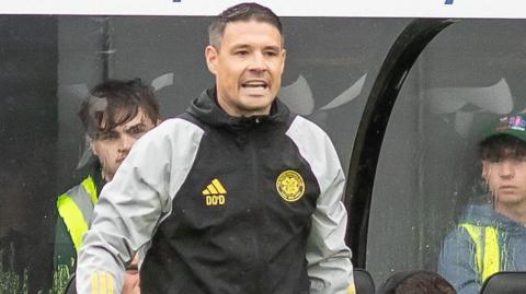 Darren O'Dea on the touchline at Celtic