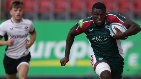 Leicester Tigers' Emeka Ilione breaks clear against Saracens