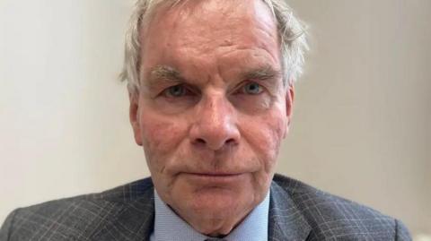 Head and shoulders shot of Martin Hill