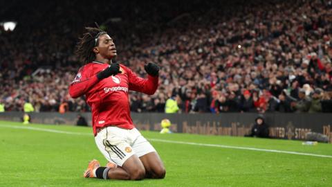 Dorgu celebrates