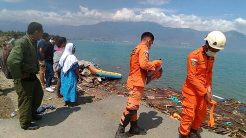 Rescue teams search for survivors. Photo: 29 September 2018