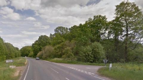 Road junction near Hook, Hampshire - A287 Farnham Road and Calf Lane junction