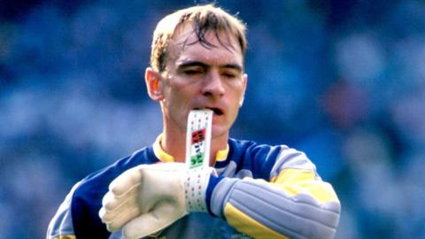 Scotland goalkeeper Jim Leighton