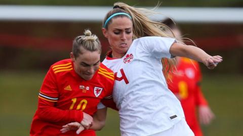 Jess Fishlock a Shelina Zadorsky