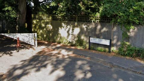 Old Church Path, Esher