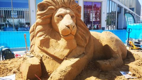 The sand sculpture
