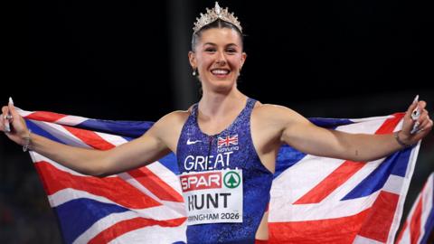 Amy Hunt celebrates after winning her fourth medal at the European Athletics Championships