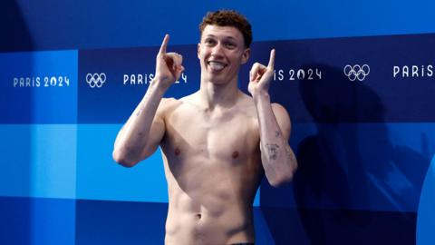 Great Britain's Noah Williams celebrates his bronze medal in the 10m diving final