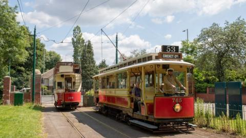 The tramway in operation