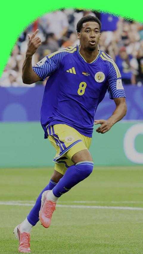 Livano Comenencia scores Curacao's first-ever World Cup goal