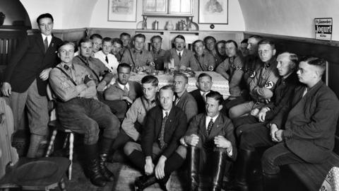 Adolf Hitler ann an casino