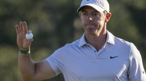 Rory McIlroy acknowledging the crowd at the Masters