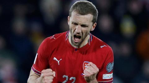 Tomas Soucek celebrates scoring