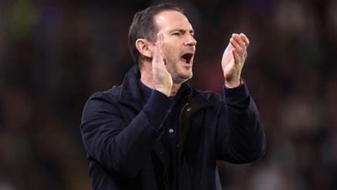 Frank Lampard tries to encourage his Coventry team at Hull