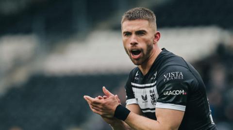 Jack Walker in action for Hull FC