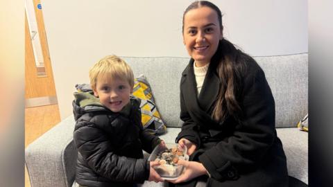 Gwion Williams a Kara Pritchard Allsup o Gisda