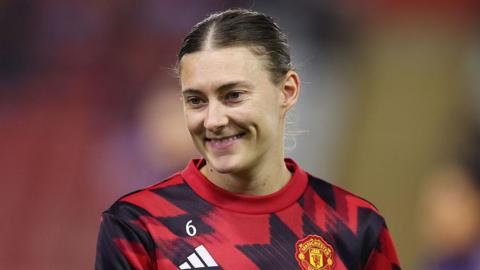 Hannah Blundell in action for Manchester United