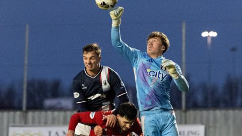 Falkirk v Queen's Park