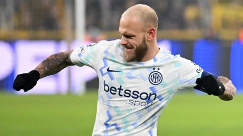 Federico Dimarco of FC Internazionale Milano celebrates scoring his team's first goal