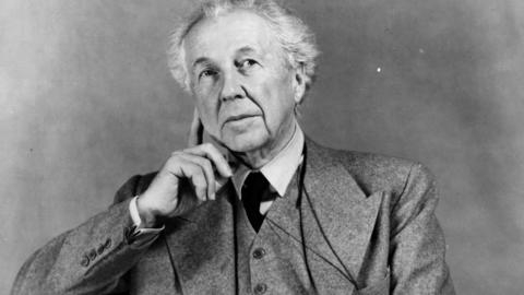 Y pensaer Frank Lloyd Wright