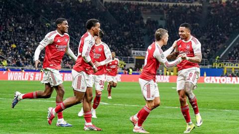 Arsenal players celebrate