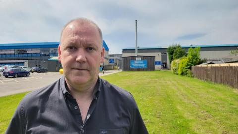 An t-Urr Alasdair MacAmhlaigh
