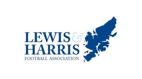Suaicheantas Chomann Ball-coise Leòdhais is na Hearadh