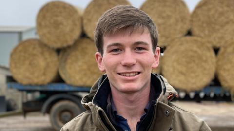 Farmer Edward Hardy makes his professional boxing debut this weekend