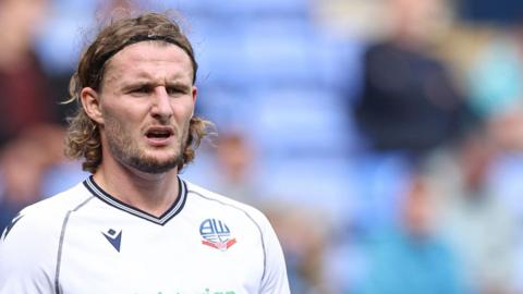 Kieran Sadlier in action for Bolton Wanderers