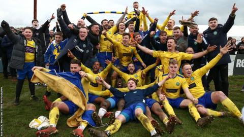 Ascot United say they are "well prepared" to take on the defending FA Vase holders Newport Pagnell Town at Wembley on Sunday.